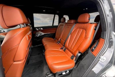2023 BMW X7 M60i