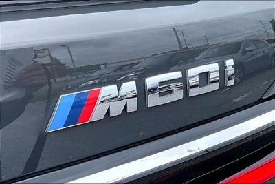 2023 BMW X7 M60i