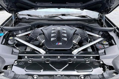 2023 BMW X7 M60i