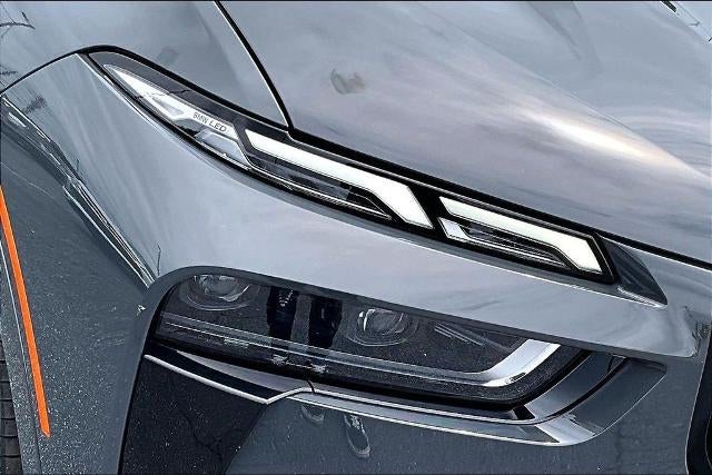2023 BMW X7 M60i