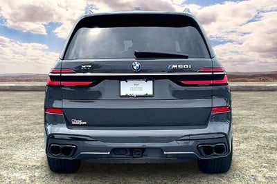 2023 BMW X7 M60i