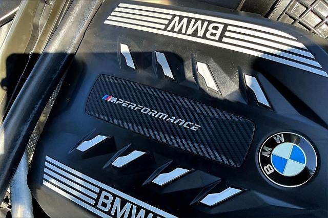 2021 BMW X7 M50i