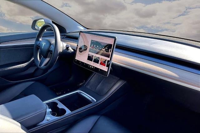 2023 Tesla Model 3 Performance