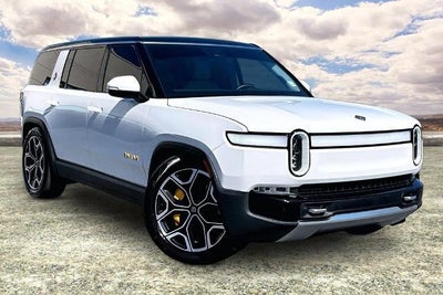 2023 RIVIAN R1S Adventure