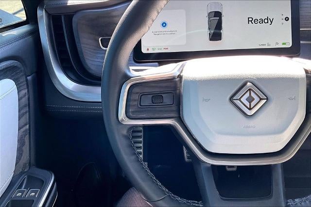 2023 RIVIAN R1S Adventure
