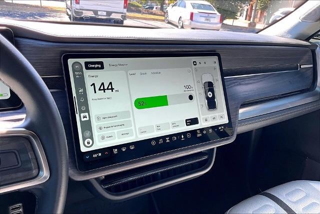 2023 RIVIAN R1S Adventure