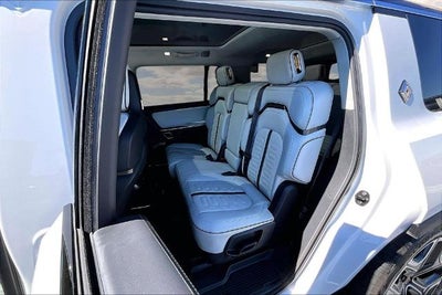 2023 RIVIAN R1S Adventure