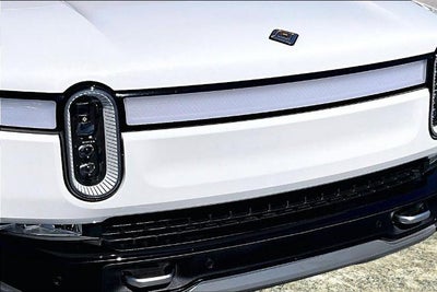 2023 RIVIAN R1S Adventure