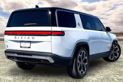 2023 RIVIAN R1S Adventure