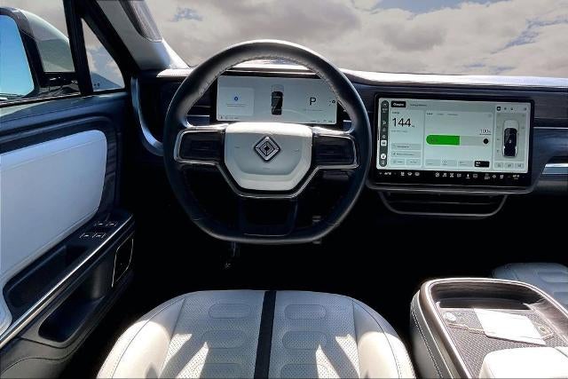 2023 RIVIAN R1S Adventure