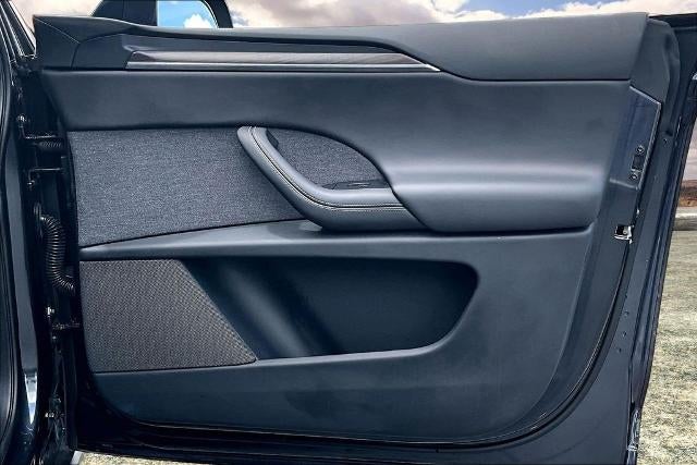 2024 Tesla Model X Base