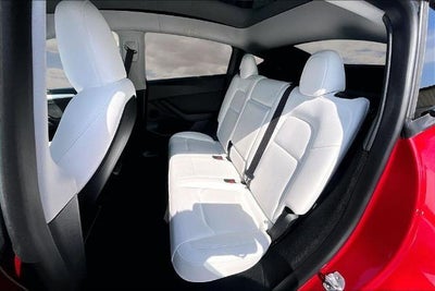 2024 Tesla Model Y Long Range