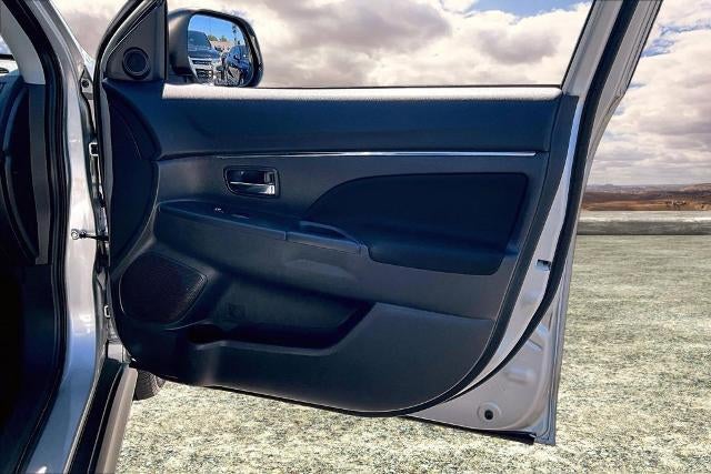2025 Mitsubishi Outlander Sport S
