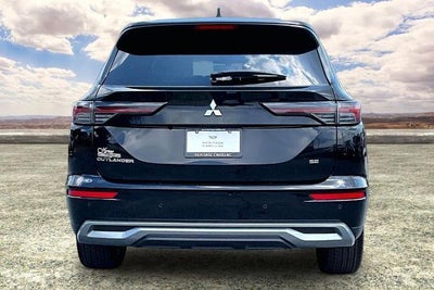 2025 Mitsubishi Outlander SE