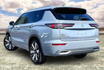2025 Mitsubishi Outlander SEL