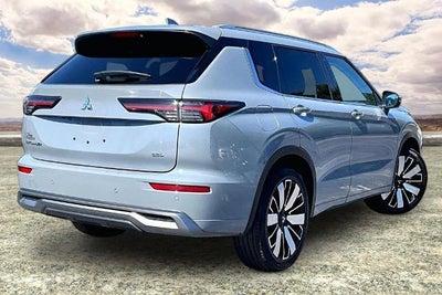 2025 Mitsubishi Outlander SEL