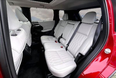 2025 Mitsubishi Outlander SEL