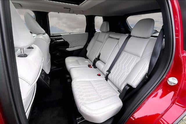 2025 Mitsubishi Outlander SEL