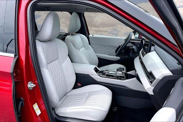 2025 Mitsubishi Outlander SEL