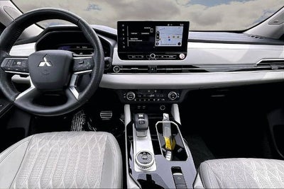 2025 Mitsubishi Outlander SEL