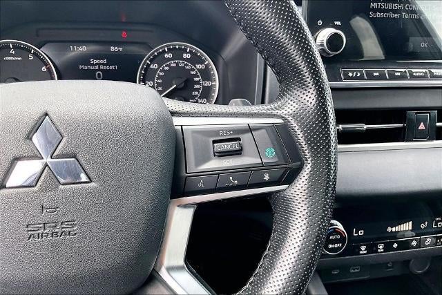2024 Mitsubishi Outlander SE