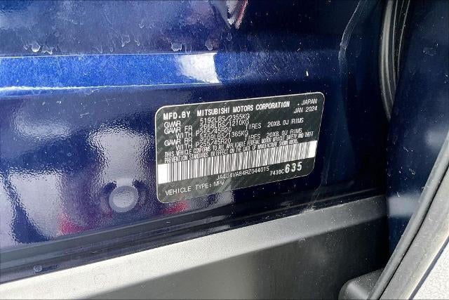 2024 Mitsubishi Outlander SE