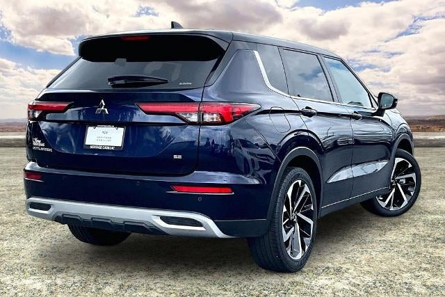 2024 Mitsubishi Outlander SE