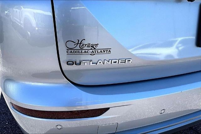 2025 Mitsubishi Outlander SE