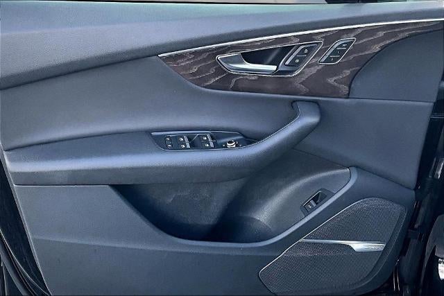 2020 Audi Q7 Premium Plus