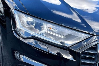 2020 Audi Q7 Premium Plus