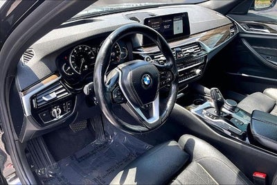 2018 BMW 5 Series 540i