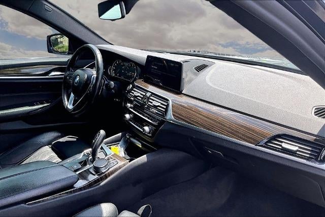 2018 BMW 5 Series 540i