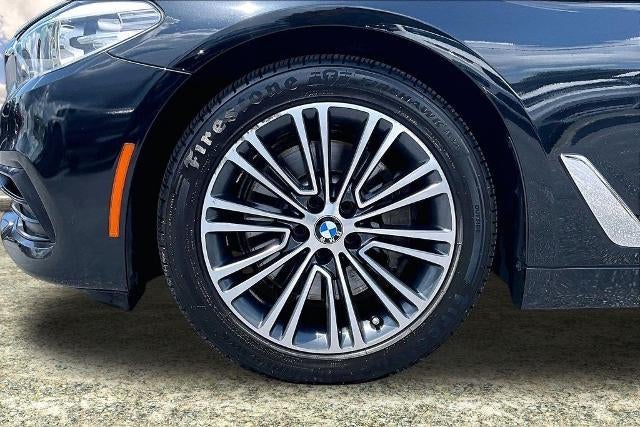 2018 BMW 5 Series 540i