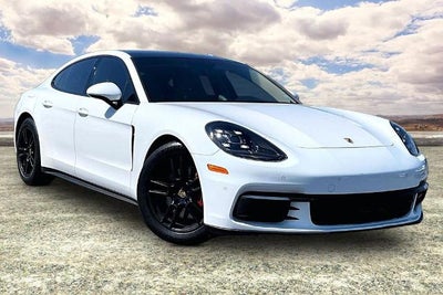 2018 Porsche Panamera Base