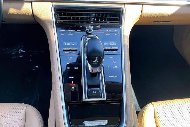 2018 Porsche Panamera Base