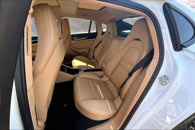 2018 Porsche Panamera Base