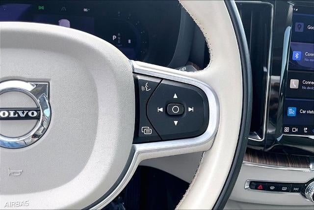 2022 Volvo XC60 Momentum