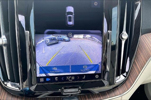 2022 Volvo XC60 Momentum